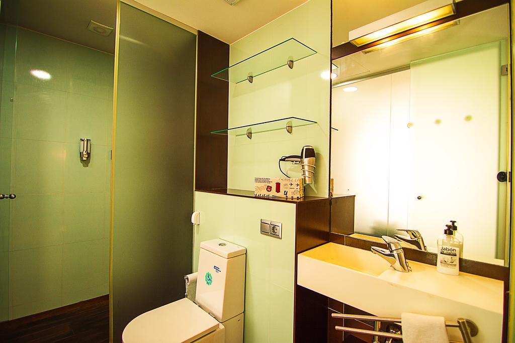Dream Suites & Apartaments Almeria Bagian luar foto
