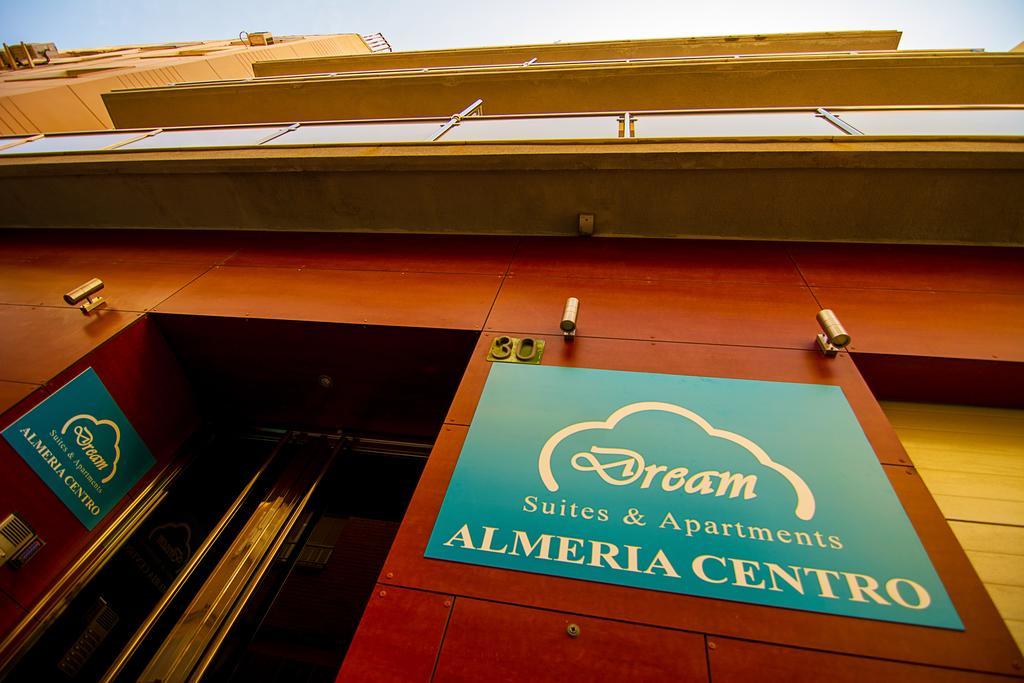 Dream Suites & Apartaments Almeria Bagian luar foto