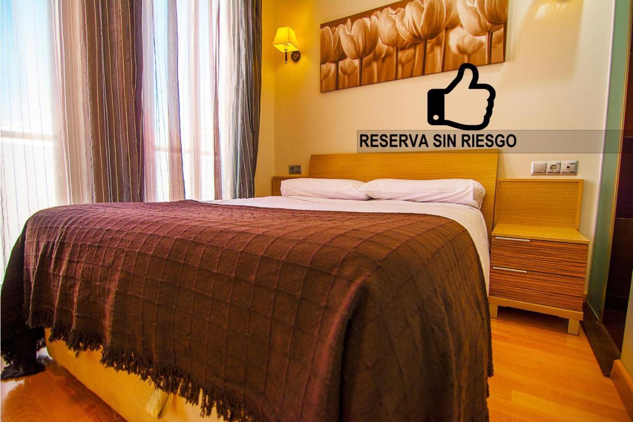 Dream Suites & Apartaments Almeria Bagian luar foto